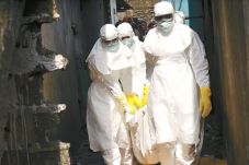 Korban Ebola Tembus...
