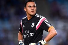 Navas Jadi Starter di...