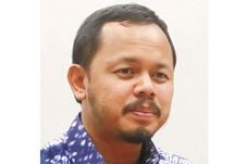 Menyeberang Jalan Sembarangan...