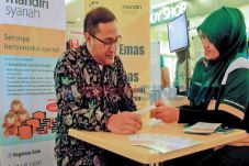 Gaet Pelanggan, Bank...