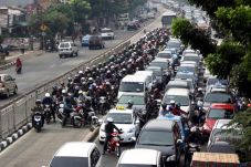 Ahok Pandang Negatif...