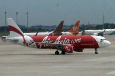 Tiga Rute AirAsia Jakarta-Surabaya...