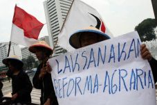 Politik Hukum Agraria...
