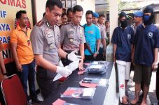 Kasus Pembunuhan Terungkap...
