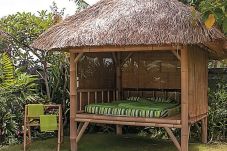 Ruang Lesehan di Luar...