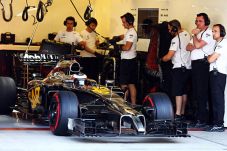 McLaren dan Ferrari...