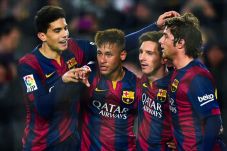 Barca Pesta Gol di Camp...