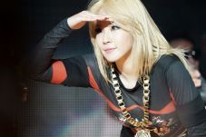 CL 2NE1 Siapkan Debut...