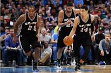Spurs Meledak di Kuarter...