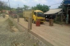 Warga Malang Nengah...