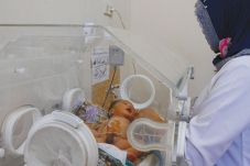 Buang Bayi, Sepasang...