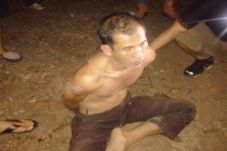 Polisi Tembak Kaki Pelaku...