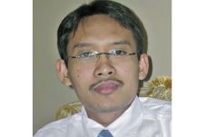 Rekonstruksi Pembangunan...