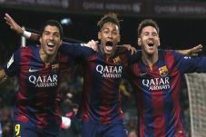 Camp Nou Masih Angker...