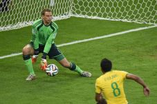 Sesama Kiper Dukung...