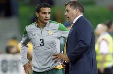 Jedinak Cedera, Cahill...