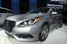 Sonata Hibrid Unjuk...