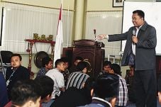 Mahasiswa Harus Jadi...