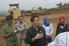 Izin Lima Lantai, Bangun...