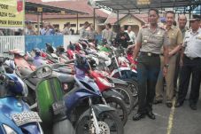 151 Sepeda Motor Tak...