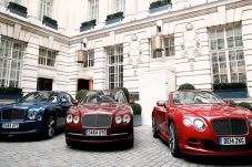 Bentley Pilih Nama Bentayga...