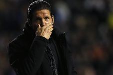 Simeone Resah Tandang...