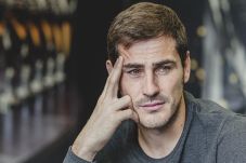 Lawan Atletico, Casillas...