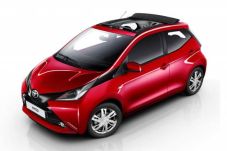 Toyota Aygo X-Wave Convertible...