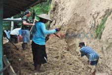 Longsoran Tebing, Rusak...