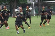 Persiapan Tertinggal,...