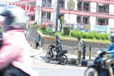 Sudah Dirantai Masih...