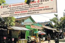 Oprokan Masih Bertahan...