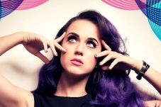 Katty Perry Bantah Keluarkan...