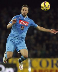Higuain Buka Asa Napoli