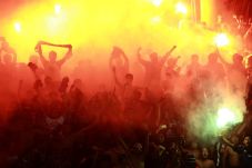 Persela Permalukan Mutiara...
