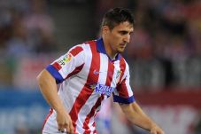 Simeone Bantah Pinjamkan...