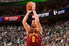Lawan Bulls, Cavaliers...