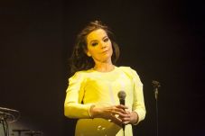 Bjork Majukan Perilisan...