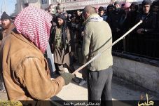 ISIS Cambuk Pria 90...