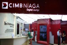 CIMB Niaga Lelang Gadget...