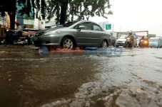 Hujan Seharian, Jakarta...