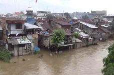 Air Bah Hantam Pesisir...