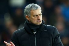 Chelsea Tak Jual-Beli...