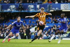 Chelsea Dipaksa Tersingkir...