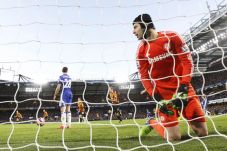 Cech Angkat Topi Buat...