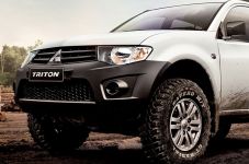 Mitsubishi Batal Hadirkan...