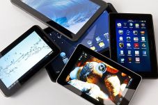 Pengguna Tablet Diprediksi...
