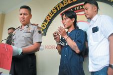 Mertua Kalah Cekcok,...