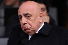 Fans Milan Minta Galliani...