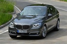 BMW Pertimbangakan Seri-5...